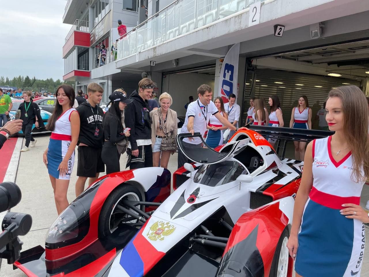 VIP-билеты на русские гонки — самые яркие впечатления и максимум комфорта